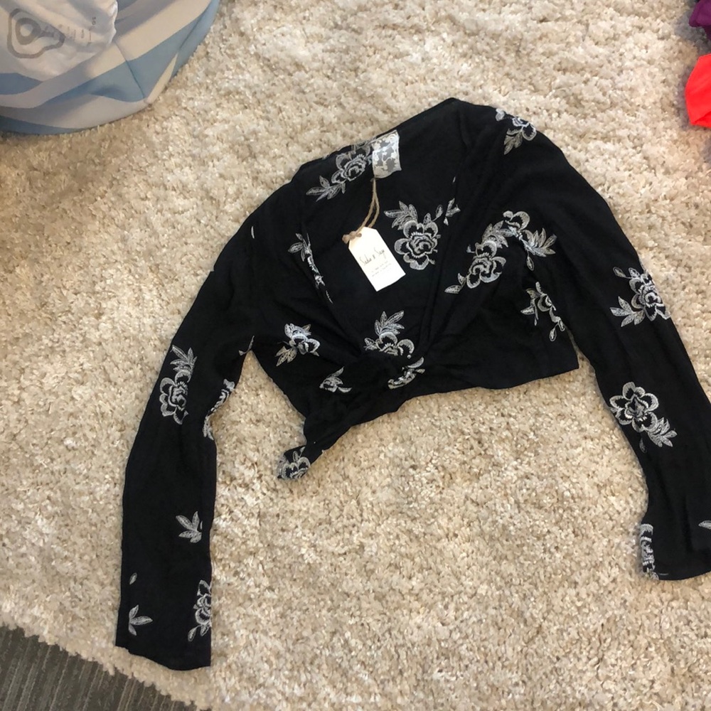 Never worn Sadie and sage black tie crop top